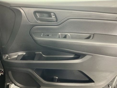 Certified 2025 Honda Odyssey EX-L image 13