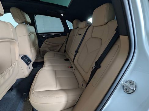 New 2026 Porsche Macan image 23