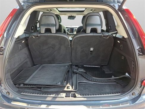 Certified 2022 Volvo XC90 T8 Inscription image 24
