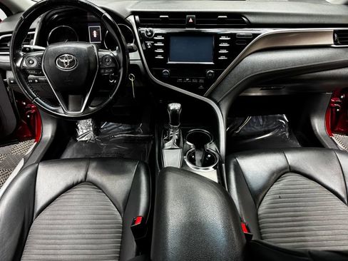 Used 2018 Toyota Camry SE w/ Protection Package (Q2) image 38