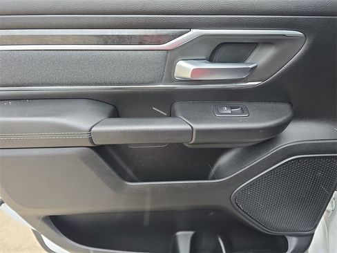 Used 2019 RAM 1500 Big Horn image 26