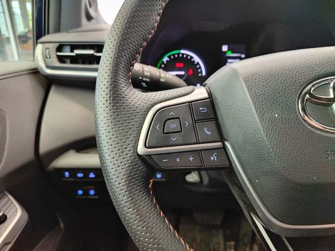 Used 2023 Toyota Sienna XSE w/ XSE Plus Package AWD/4WD image 10
