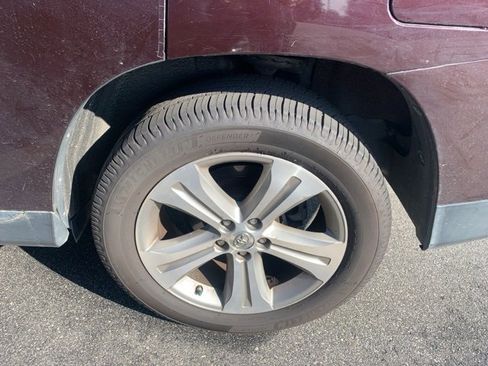 Used 2013 Toyota Highlander Limited image 10