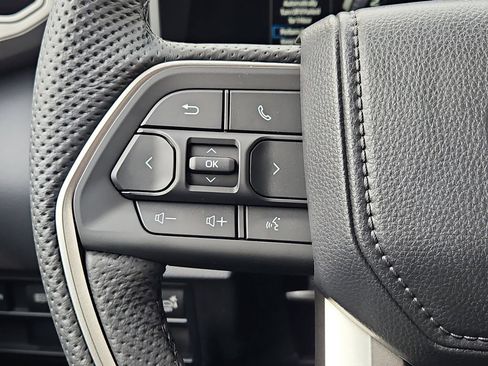 New 2026 Toyota Tundra Limited AWD/4WD image 16