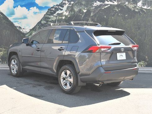 Used 2024 Toyota RAV4 XLE w/ Convenience Package FWD image 9