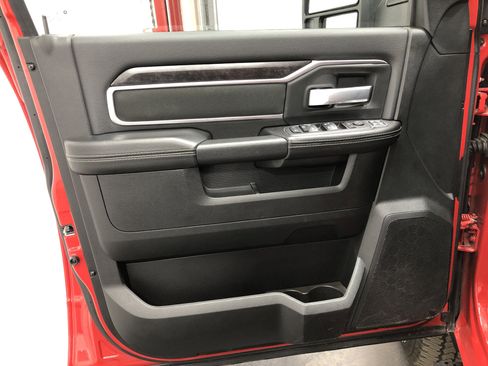 Used 2024 RAM 2500 Big Horn w/ Night Edition image 16