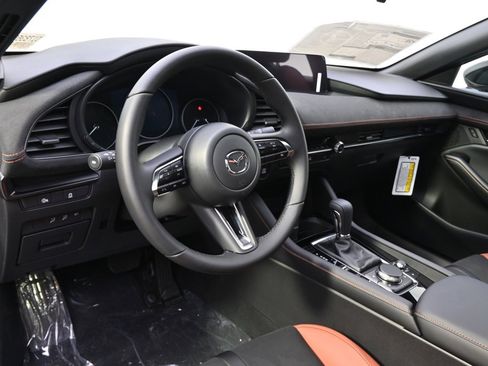 Used 2025 MAZDA MAZDA3 Carbon image 11