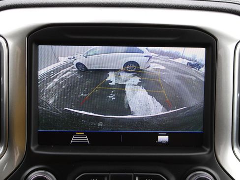 Used 2021 Chevrolet Silverado 1500 LT w/ Bed Protection Package image 11