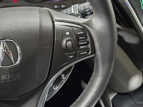Used 2017 Acura MDX SH-AWD image 18