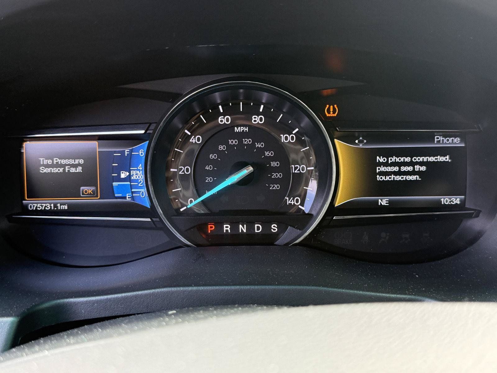 Used 2016 Ford Explorer XLT w/ Equipment Group 202A AWD/4WD image 18