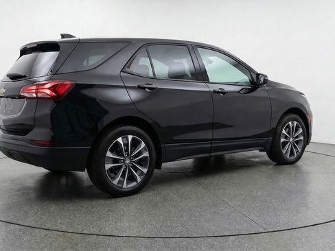 Used 2025 Chevrolet Equinox LT FWD image 9