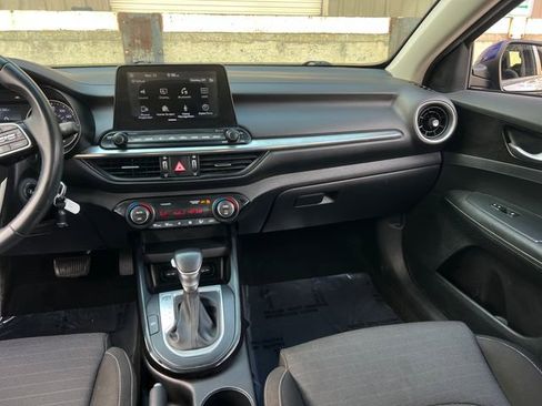 Used 2019 Kia Forte S w/ S Premium Package image 12