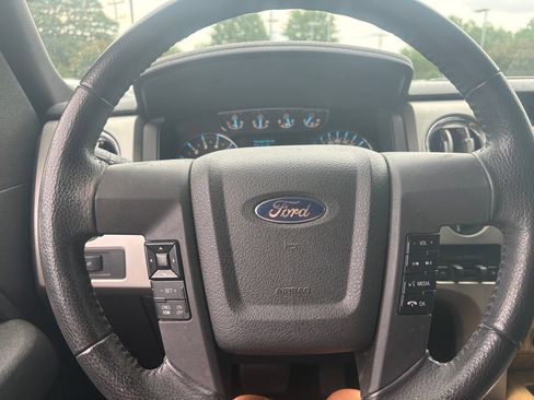 Used 2011 Ford F150 Lariat w/ Lariat Plus Pkg AWD/4WD image 7