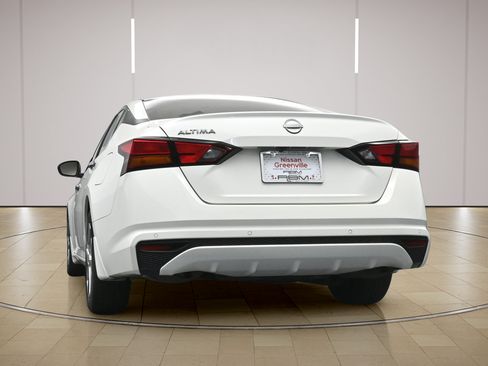 Certified 2024 Nissan Altima 2.5 S FWD image 25