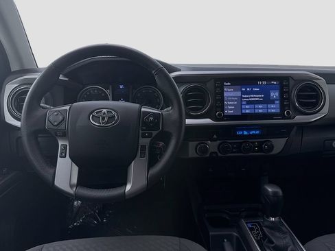 Used 2022 Toyota Tacoma SR5 AWD/4WD image 24
