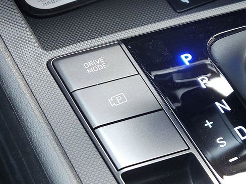 New 2026 Hyundai Elantra SEL Sport FWD image 19