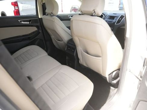 Used 2015 Ford Edge SEL image 14