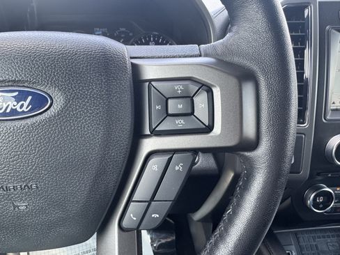 Used 2018 Ford Expedition XLT w/ Equipment Group 202A RWD image 10