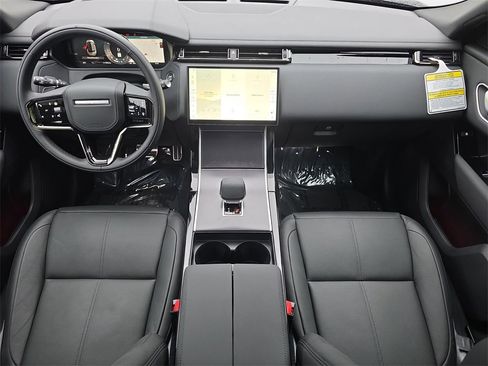New 2026 Land Rover Range Rover Velar Dynamic SE image 9