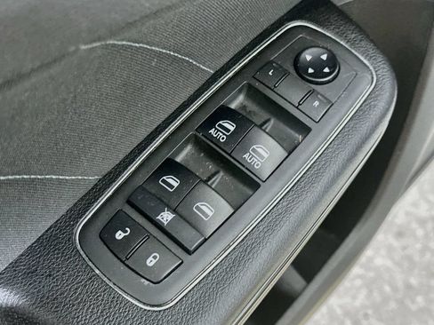 Used 2019 Dodge Charger R/T w/ Blacktop Package RWD image 20