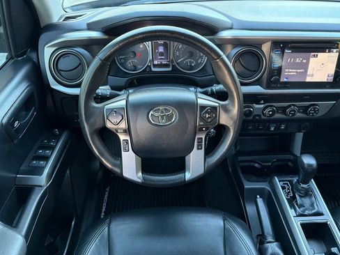Used 2019 Toyota Tacoma SR5 image 16