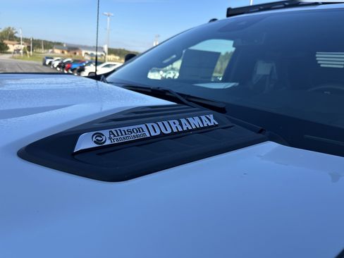 New 2025 Chevrolet Silverado 3500 W/T w/ WT Convenience Package image 4