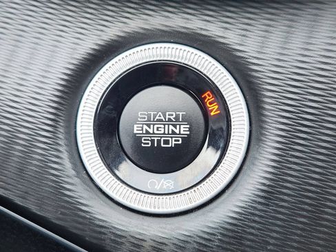 Used 2024 Jeep Grand Cherokee L Laredo RWD image 21