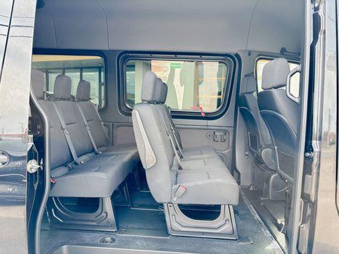 Used 2024 Mercedes-Benz Sprinter 2500 image 24