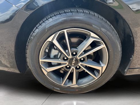 Used 2024 Kia Forte LXS FWD image 10