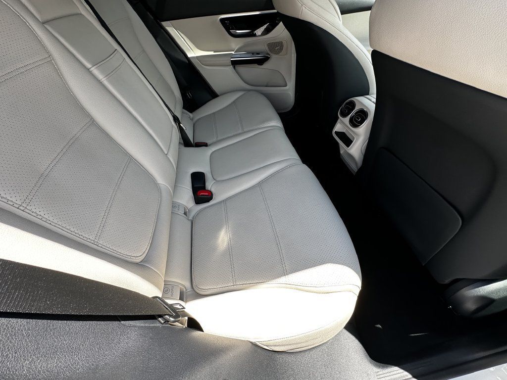 Certified 2025 Mercedes-Benz GLC 350e 4MATIC image 18