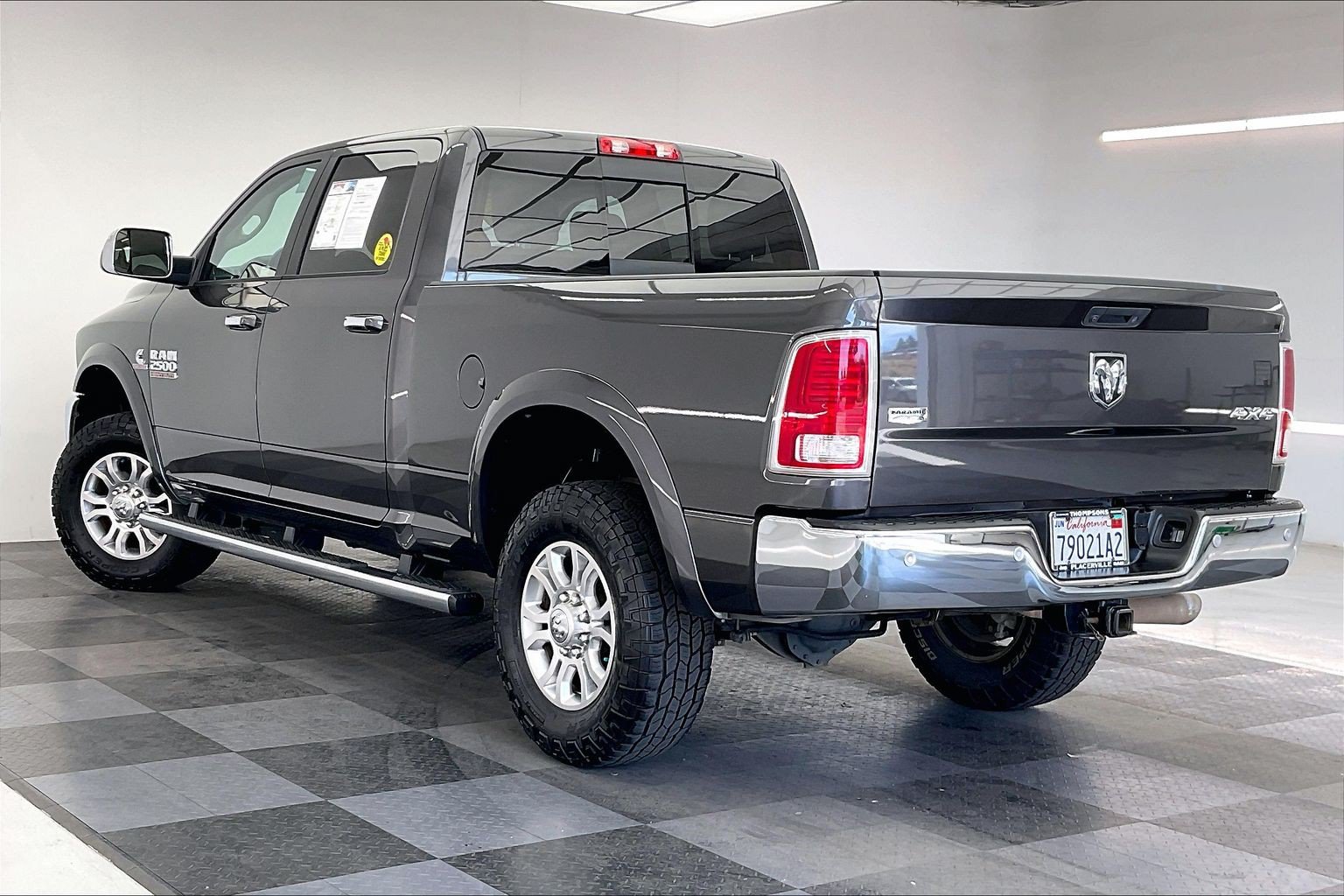 Used 2016 RAM 2500 Laramie AWD/4WD image 9