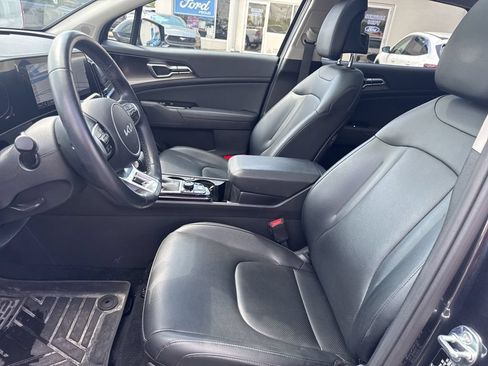 Used 2025 Kia Sportage EX w/ Premium Package FWD image 10