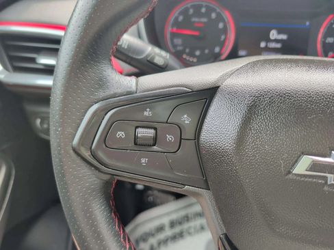 Used 2021 Chevrolet TrailBlazer RS w/ Technology Package FWD image 24