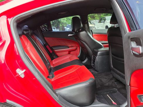 Used 2016 Dodge Charger R/T w/ Plus Group RWD image 25