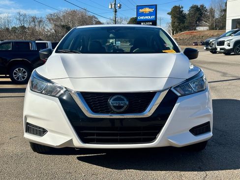 Used 2020 Nissan Versa S image 6