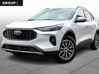 Certified 2025 Ford Escape SE w/ PHEV Premium Package