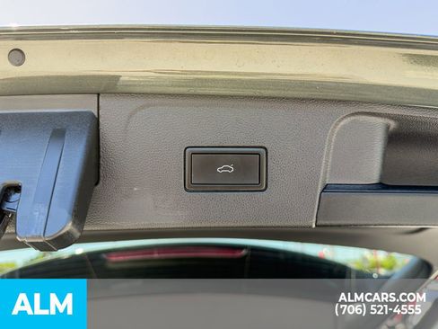 Used 2024 Volkswagen Atlas Peak Edition SE image 28