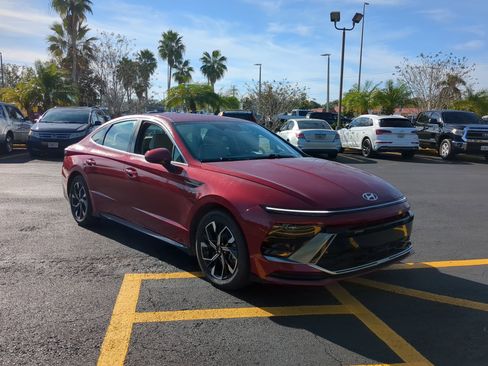 Used 2024 Hyundai Sonata SEL image 2