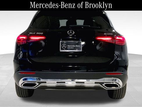 Used 2026 Mercedes-Benz GLC 300 4MATIC image 4