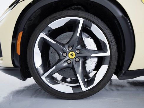 Used 2025 Ferrari Purosangue image 9