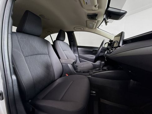 Certified 2025 Toyota Corolla LE image 24