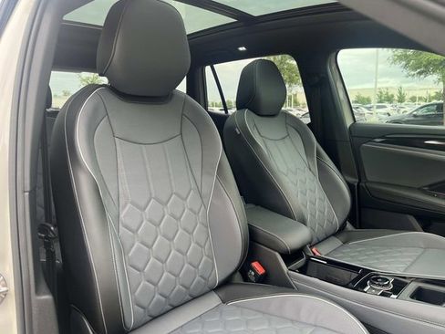 New 2026 Volkswagen Tiguan SEL R-Line AWD/4WD image 25
