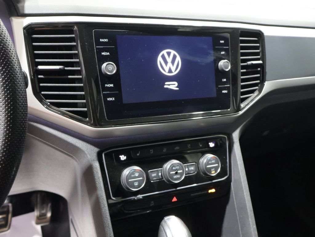 Used 2022 Volkswagen Atlas Cross Sport SEL R-Line AWD/4WD image 21