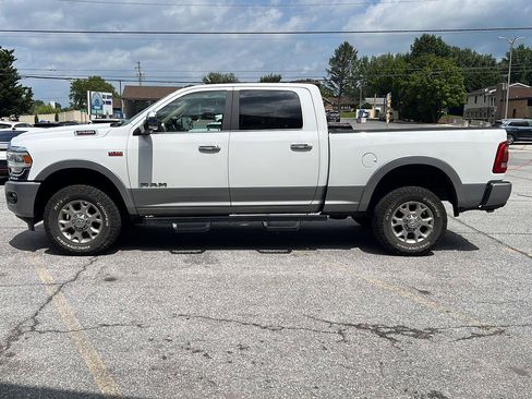 Used 2020 RAM 2500 Laramie AWD/4WD image 3