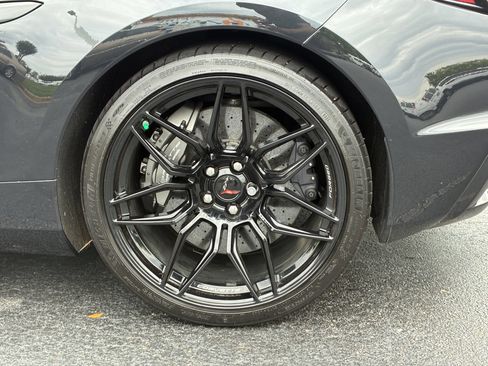 Used 2024 Chevrolet Corvette Z06 w/ Z07 Performance Package RWD image 10