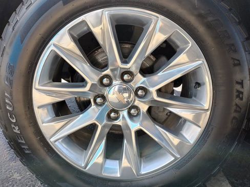 Used 2022 Chevrolet Silverado 1500 LTZ w/ Z71 Off-Road Package image 10