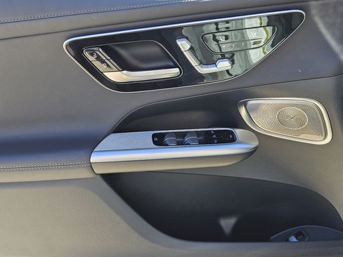 Certified 2025 Mercedes-Benz GLC 300 image 23