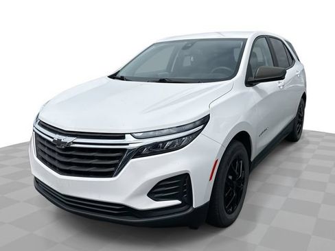 Used 2022 Chevrolet Equinox LS w/ LS Convenience Package FWD image 1