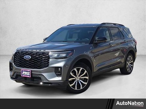 Used 2025 Ford Explorer ST-Line image 1