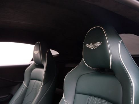 Used 2025 Aston Martin V8 Vantage image 5